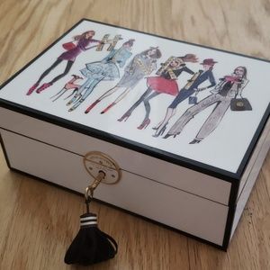 SUPER RARE Henri Bendel jewelry box- Megan Hess